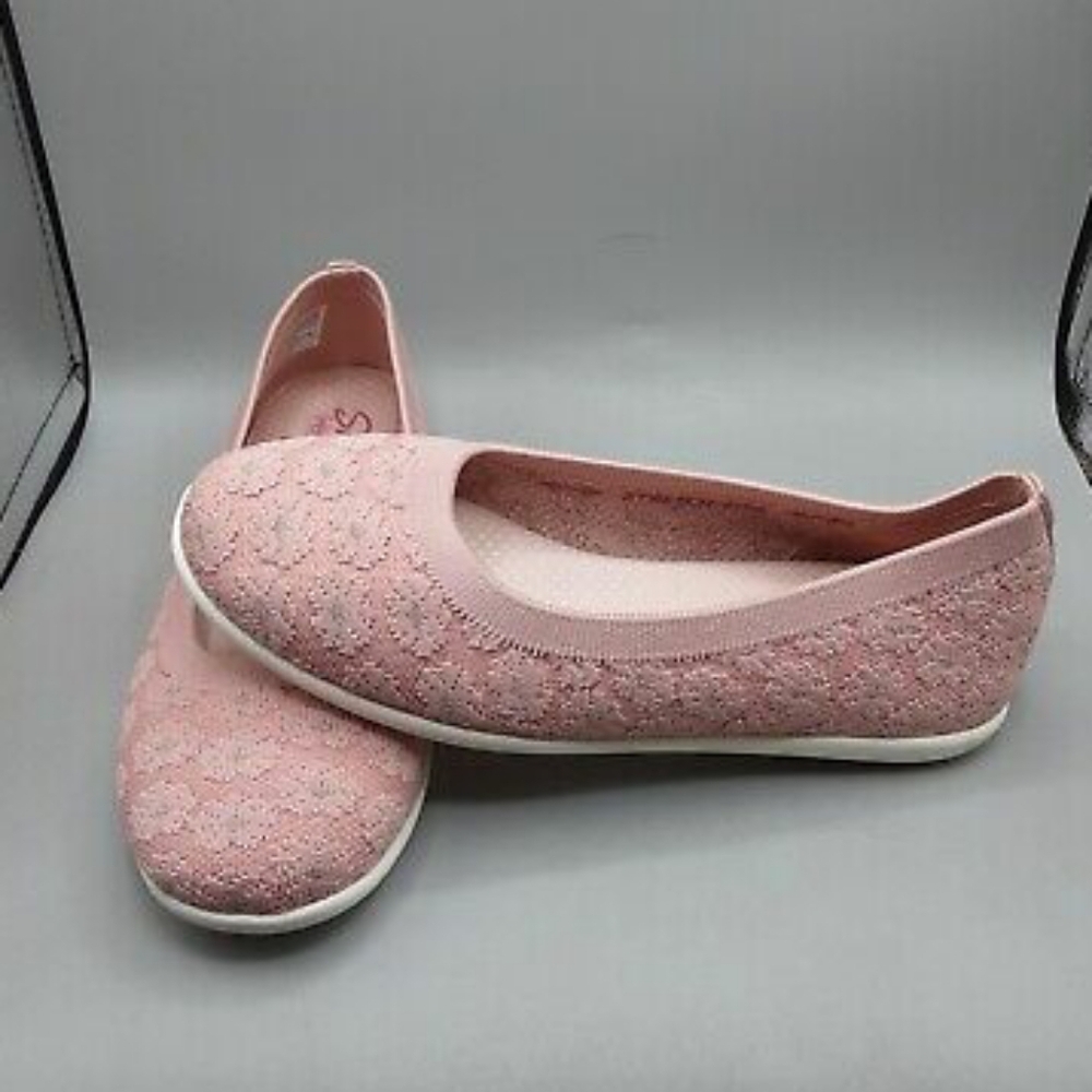 Wide Fit Skechers Pink Flats